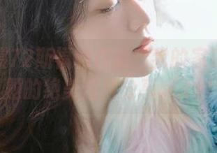 一起欣赏72斯福利作品：我的家庭教师主题的绝美图片分享。.txt