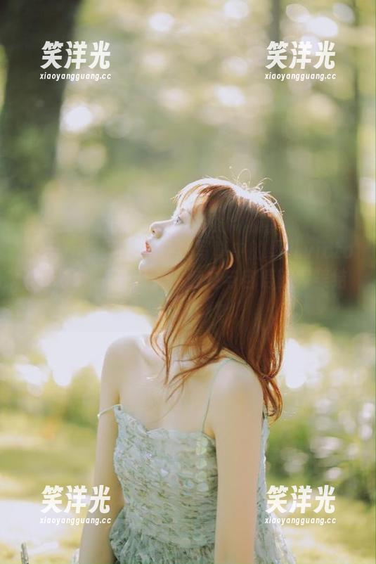 Feilin嗲囡囡 - 私房写真中的果儿victoria学姐，展现女性魅力与自信的完美结合！.txt