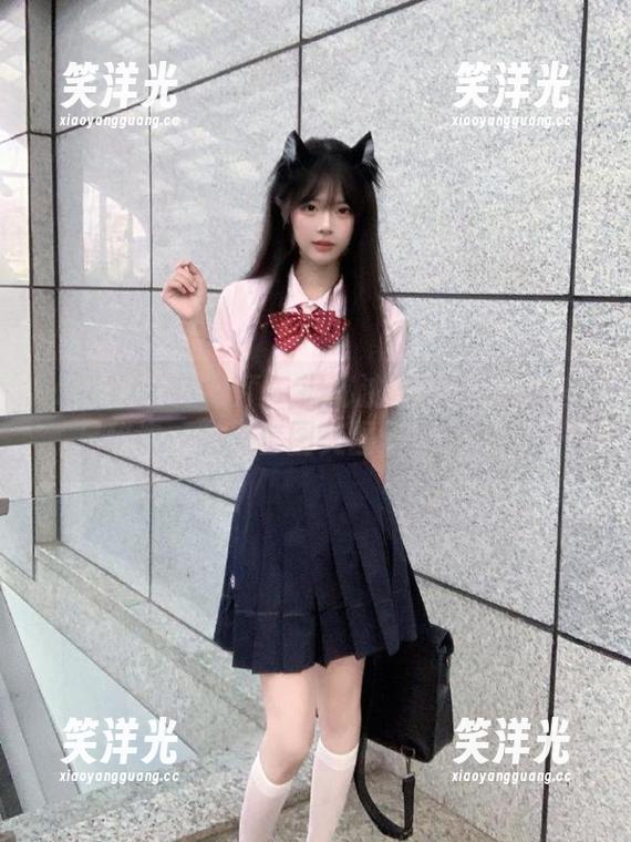 HuaYan花の颜 - 揭秘沈蜜桃miko的美足秘诀，完美套图美图任你欣赏.txt