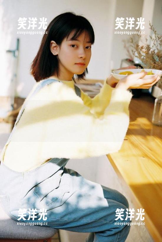 IMiss爱蜜社 - 小丽莎萌萌哒护士高清写真合集：用镜头捕捉的真实与优雅完美交织.txt