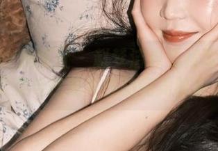 MiStar魅妍社 – 赵梦洁连衣裙写真图集：柔美与性感并存的完美时刻.txt