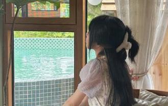 MintYe薄荷叶 – 畅享佘贝拉bella内衣写真集，原图让你沉醉在美丽之中.txt