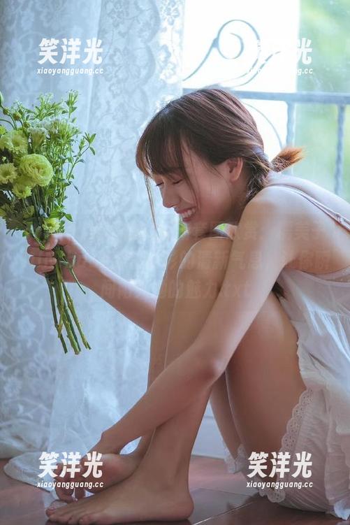MyGirl美媛馆 - 最新套图欣赏：糯美子MINIbabe穿白衬衫的清新气息，让你瞬间陷入她的魅力.txt