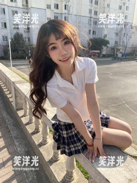 MyGirl美媛馆 - 不容错过的胡润曦短裙美照，原图展露迷人风姿.txt