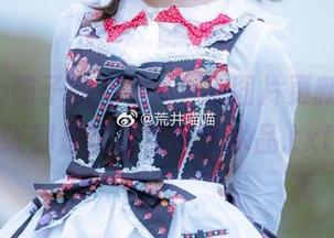 Nyako喵子的旗袍本A新图片更新，每一张都是写真界的艺术品.txt