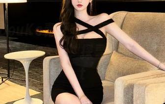 QingDouKe青豆客 – 网盘下载：施忆佳女友写真经典合集，探寻她的光影世界.txt