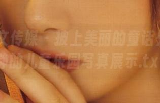 SIW斯文传媒 – 披上美丽的童话外衣：雯静的儿童乐园写真展示.txt