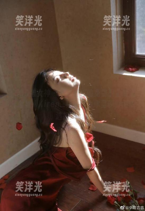 TGOD推女神 - 不容错过的免费职业装写真合集，Kiren_程程程为你呈现时尚新选择！.txt