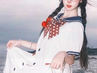 TouTiao头条女神 – 细腻呈现周熙妍透明美学，独特写真图片合集绝对不容错过.txt