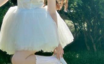 TouTiao头条女神 – 职业装写真分享：跟随小小鱼一起发现职场中的时尚与个性！.txt