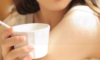 UGirls尤果网 – 展现自我的艺术，孙晚桐全套内衣写真系列，撩动心弦.txt