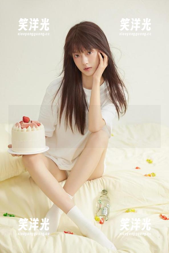 UGirls尤果网 - 清凉一夏，杨乔之泳池图集分享：让每一景都充满活力与色彩！.txt