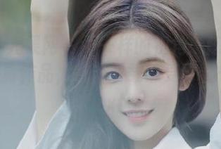 UGirls尤果网 – 不一样的视角：陈怡曼的校园写真作品，点击下载感受青春气息！.txt