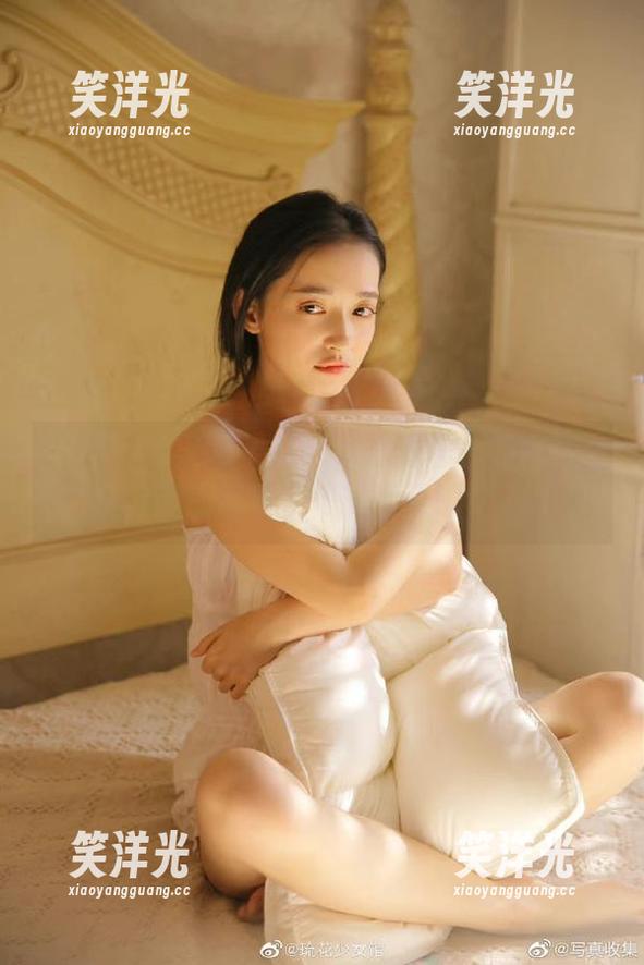 UGirls尤果网-霓梓心 UGirls尤果网 - 私房甜心霓梓心的棉袜合集,带你感受秋冬的温暖吧!.txt