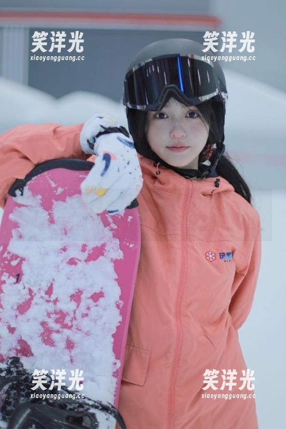 UGirls尤果网-韩乐优 UGirls尤果网 - 探索韩乐优的纯白写真:每一张照片都流露出独特的韵味.txt