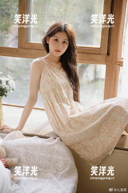 UGirls尤果网 - 颜爱泽毛衣图集：一针一线都渗透着温情，精选系列展现冬日魅力.txt