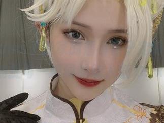 体验Vams子独家的酒吞童子定制写真，捕捉每一瞬间的动人魅力.txt