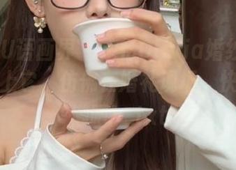 XIAOYU语画界 – 楚恬Olivia婚纱美图图包，穿上它，仿佛在婚礼现场，快来偷个懒吧！.txt