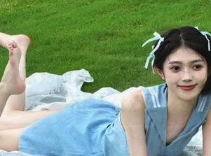 XIAOYU语画界 – 程程程的高清美腿魅惑车拍，分享她的精彩瞬间，绝对让你心动不已！.txt