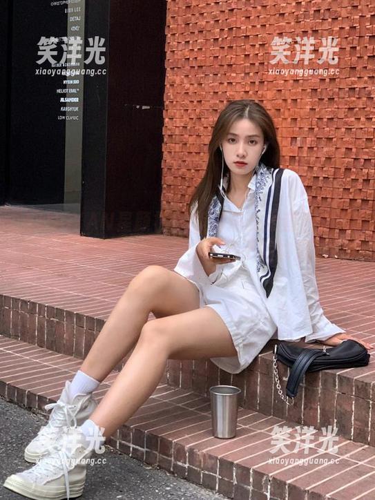 XINGYAN星颜社-李丽莎 XINGYAN星颜社 - 李丽莎的全套自拍写真:她用镜头捕捉了你想象不到的自己!.txt