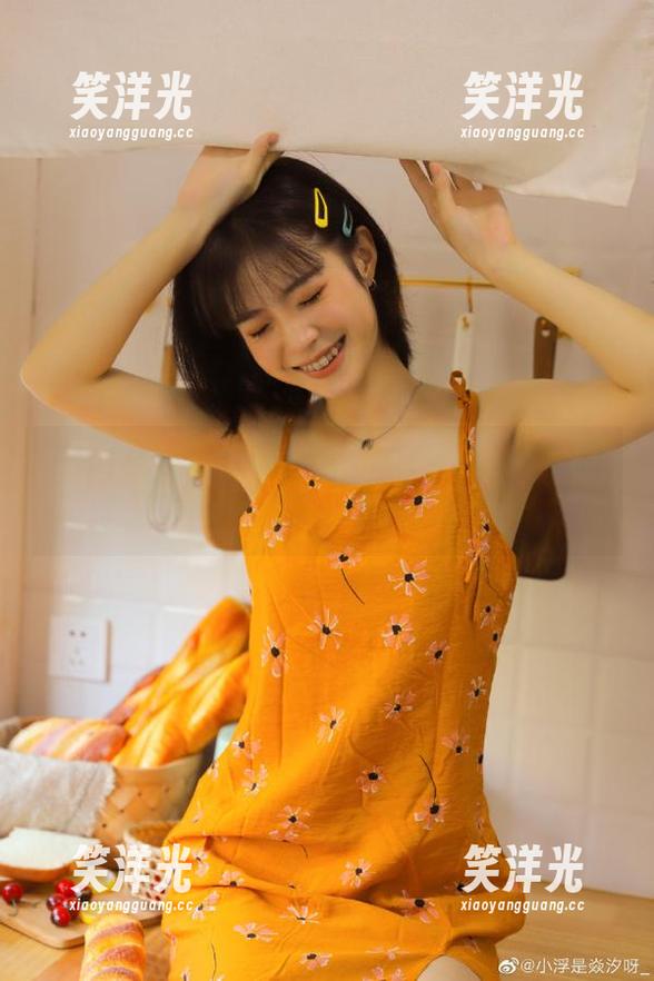 Xiuren秀人网-七米baby Xiuren秀人网 - 七米baby呈现精彩套装,带来优雅原图与壁纸收藏.txt