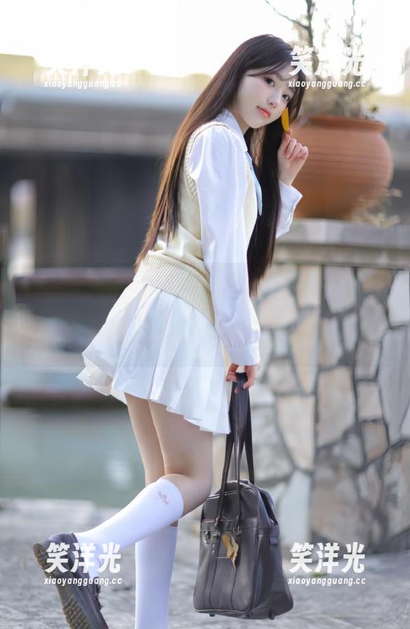 Xiuren秀人网-刘娅希 Xiuren秀人网 - 让刘娅希礼服合集点亮你的灵感,尽享下载带来的时尚魔力!.txt