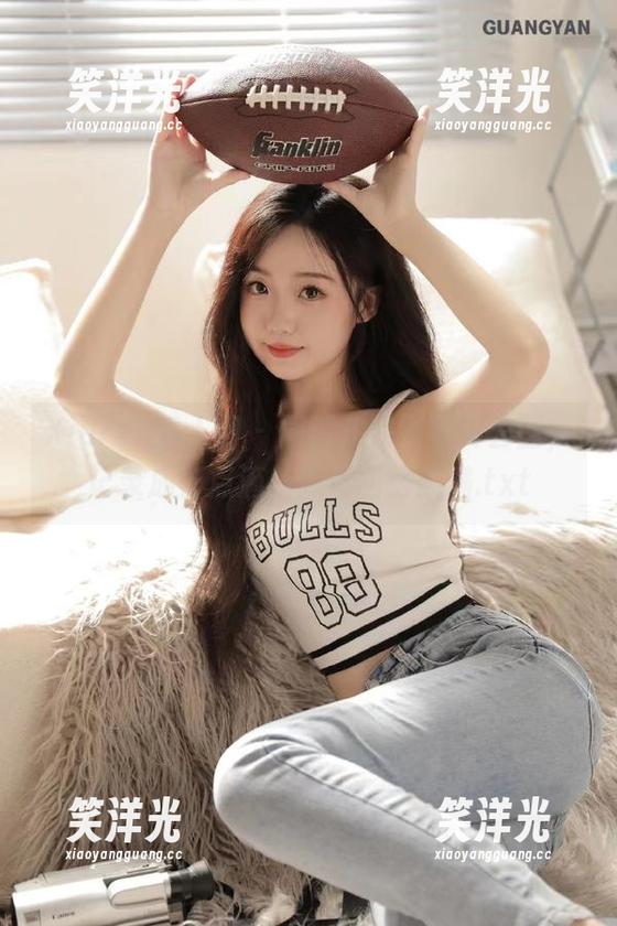 Xiuren秀人网 - 周波儿校园写真套图，记录成长点滴，青春回忆满满.txt