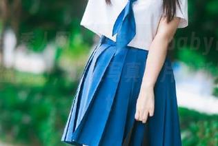 Xiuren秀人网 – 感受小雨baby吊带作品的轻盈魅力，探索写真图片的新境界.txt