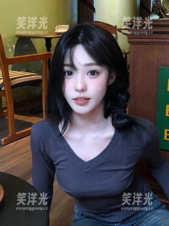 Xiuren秀人网 - 邂逅晓梦may的秘密：探索她写真作品中的美丽与哲学.txt
