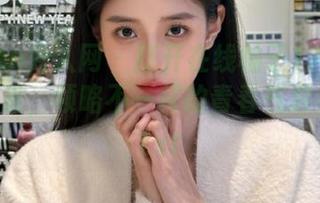 Xiuren秀人网 – 打开在线柚子178学妹写真合集，领略不一样的青春气息与风格.txt