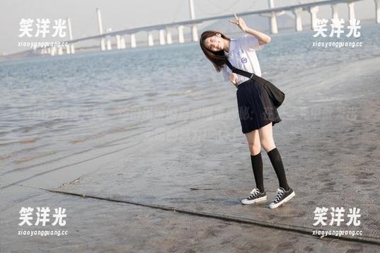 Xiuren秀人网 - 油田溪溪的居家图集揭秘：在无圣光中散发出无限的魅力！.txt