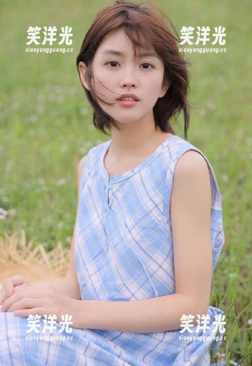 Xiuren秀人网 - 萝莉悠悠酱的海边纪行：原图写真中缱绻的海风与柔情的光影.txt