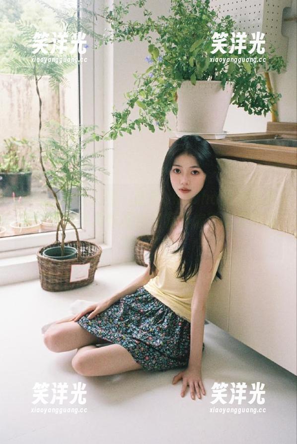 Xiuren秀人网 - 蓝夏akasha的御姐风范：她的写真作品合集将为你引发无限遐想！.txt