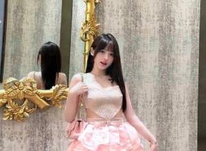 Xiuren秀人网 – 陆萱萱户外写真：当少女心遇上大自然，作品瞬间化身心灵鸡汤！.txt