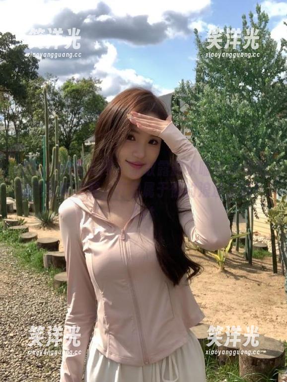 Xiuren秀人网-露露小喵 Xiuren秀人网 - 获取露露小喵精致私拍粉色写真资源,开启属于你的浪漫之旅!.txt