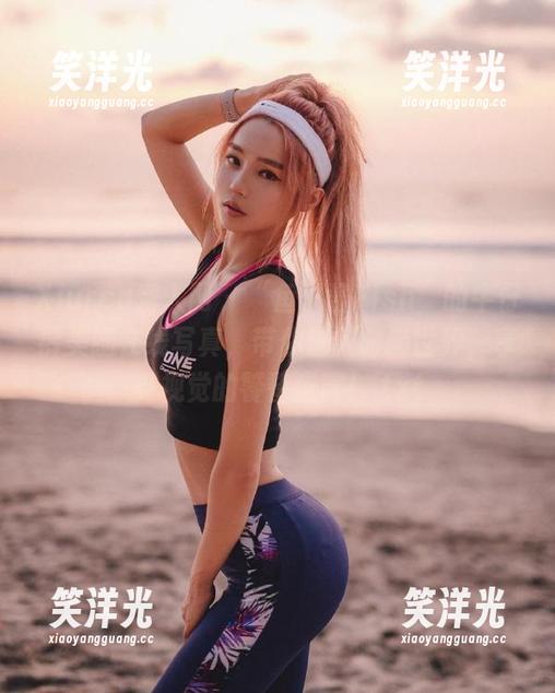 Xiuren秀人网 - “鱼子酱Fish”的牛仔裤美腿在线写真，带你进入时尚世界，享受视觉的饕餮盛宴！.txt