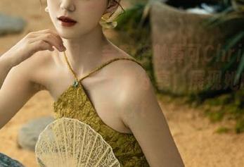 Xiuren秀人网 – 亲密接触黄可Christine空姐：精选写真套图分享，展现她的优雅.txt