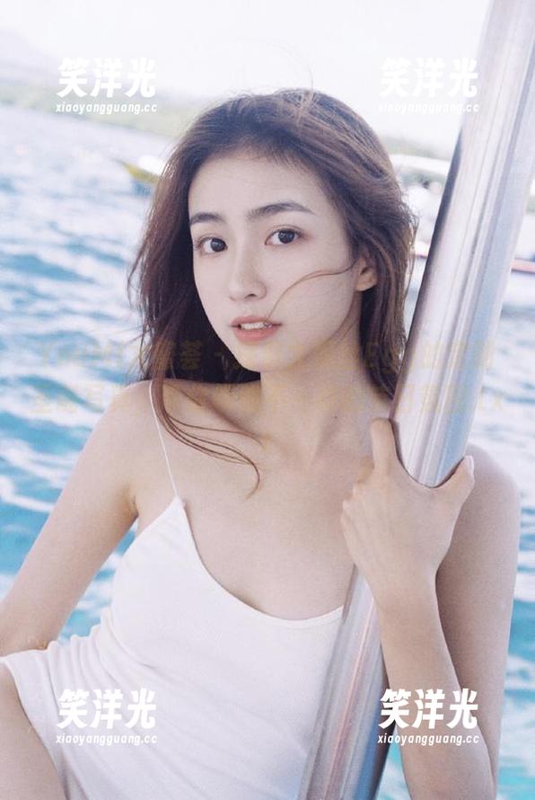 YouMi尤蜜荟-尤妮丝Egg YouMi尤蜜荟 - 探索尤妮丝Egg的定制圣诞写真,带你领略不一样的节日氛围.txt