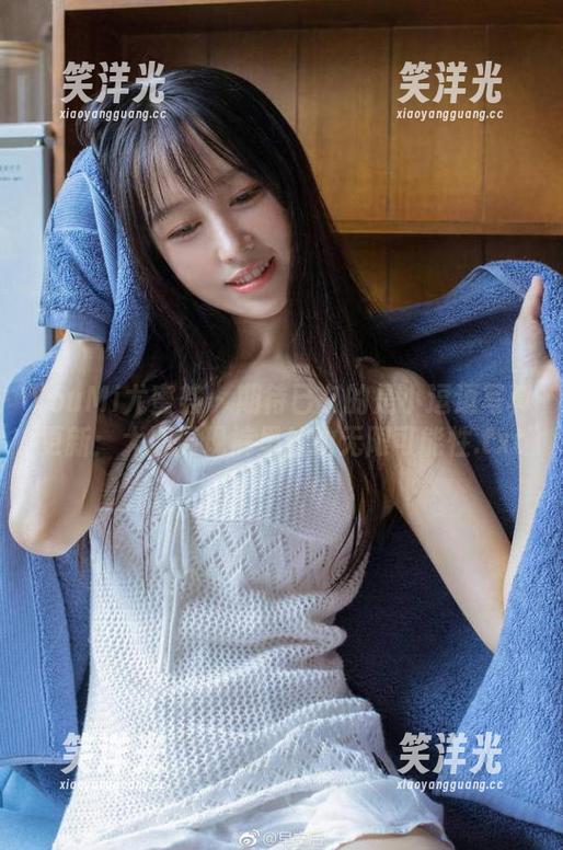 YouMi尤蜜荟 - 期待已久的是小逗逗写真更新：大胆展现裤里丝的无限可能性.txt