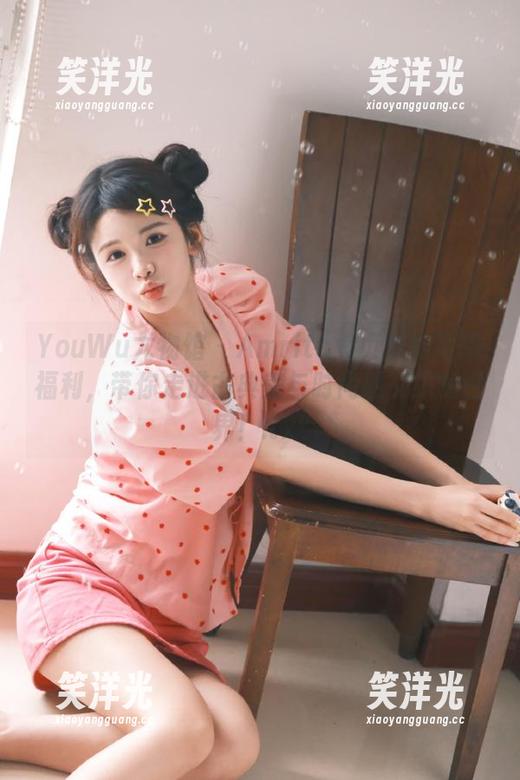 YouWu尤物馆 - Amrita贞贞旗袍写真福利，带你走进古典美与时尚感交织的世界！.txt