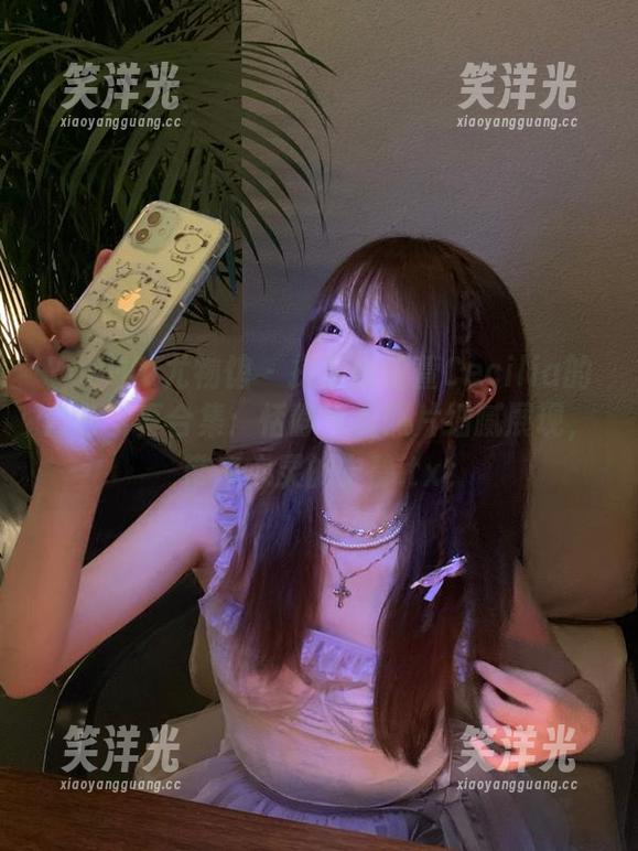 YouWu尤物馆 - 探索陆萱萱Cecilia的白色写真合集：恬静气质照片细腻展现，带来心灵的宁静.txt