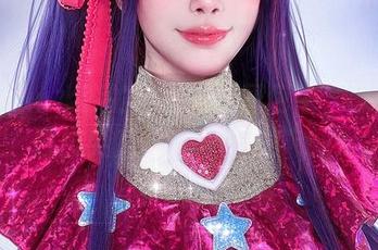 在aqua水淼的全套美足图包中，感受夏日脚尖的柔情与奔放！.txt