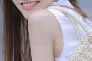 beautyleg – 感受Faye短裙魅力，精选原图记录每一个精彩的瞬间.txt