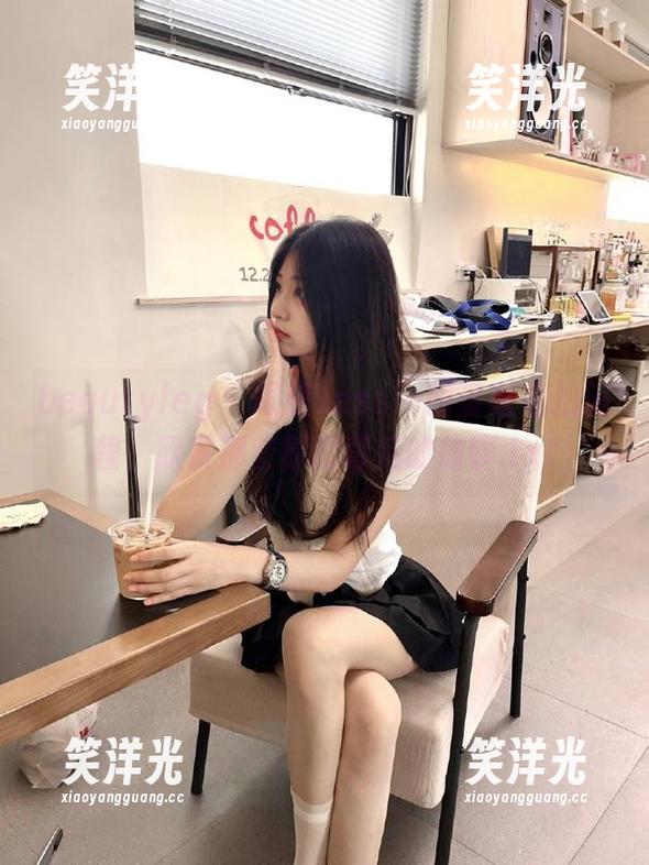 beautyleg-Jessie beautyleg - 跟随Jessie的圣诞私拍旅程,欣赏那些原图背后的故事.txt
