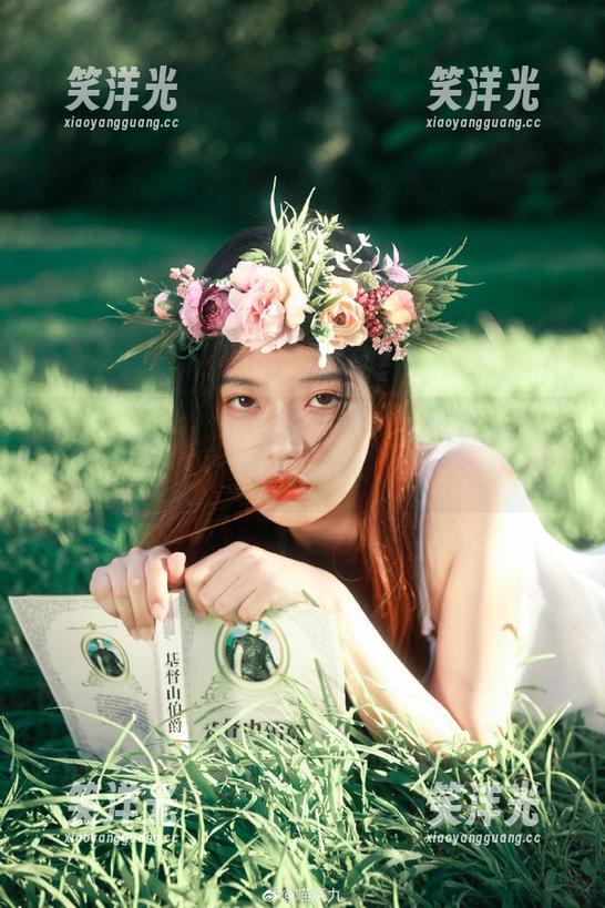 beautyleg-Minnie beautyleg - Minnie与棉袜的时光:捕捉原图中的柔软与优雅图片.txt