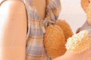 beautyleg – Rubis泳池高清写真，捕捉夏日阳光下的清新与活力.txt