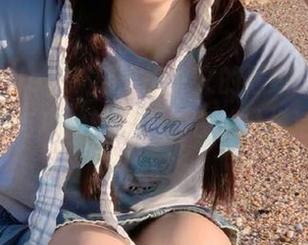 beautyleg – 感受王郁文的居家气息:每一张原图与巧妙的套图都在述说生活的质感.txt