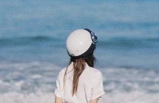 beautyleg – 让我们一起关注简晓育的长腿写真分享：她如何定义现代女性之美.txt