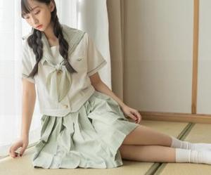pans – 一起欣赏小鱼的定制服装作品，感谢校园生活赋予我们的青春记忆！.txt