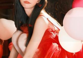 pans – 思妍倾情奉献夏天美图精选，展现夏日里的璀璨魅力.txt